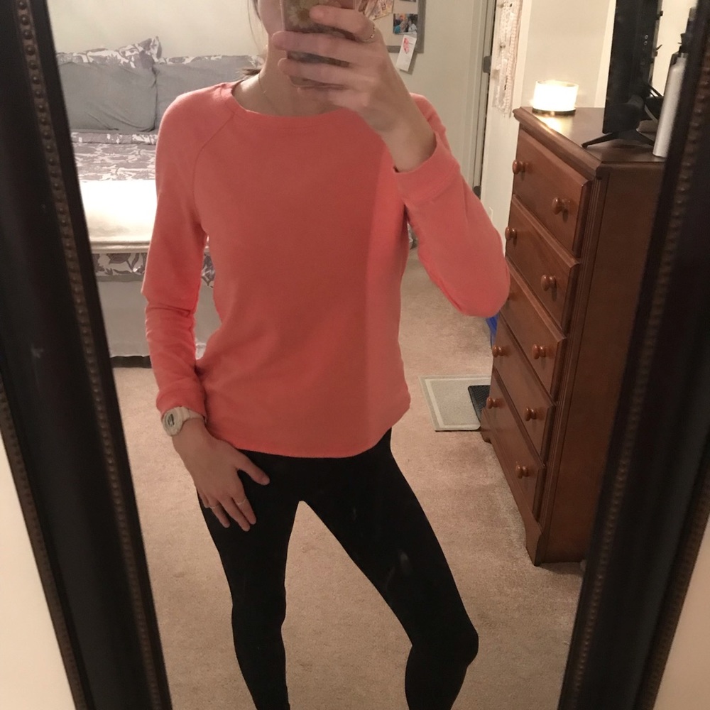 Sporty sweatshirt